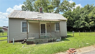 414 Adam St, Fayetteville, NC 28301