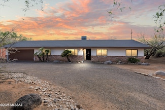 1241 W Cananea Cir, Tucson, AZ 85704