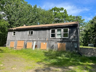 161 Bog Rd, Rockland, ME 04841