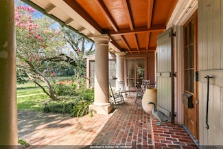 2603 E Lakeshore Dr, Baton Rouge, LA 70808