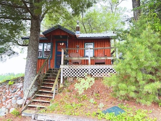 5147 Pontoon Rd Unit 1, Tomahawk, WI 54487