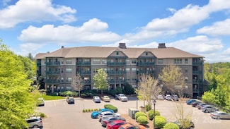 9 Kenilworth Knolls Unit 103, Asheville, NC 28805