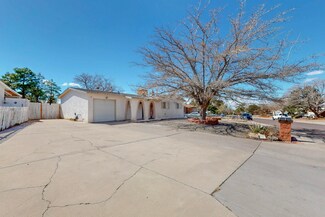 12512 Monarch Dr NE, Albuquerque, NM 87123
