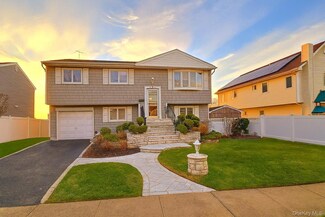 3340 Yost Blvd, Oceanside, NY 11572