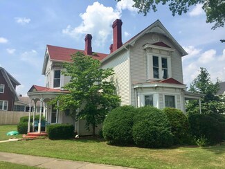 34 E Oak St, Jackson, OH 45640