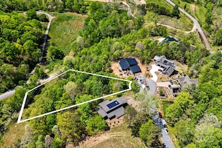 68 Sweet Fern Pkwy, Asheville, NC 28804