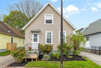 45 Bloomfield Place, Rochester, NY 14620
