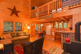 47 Abenaki Way, Albany, NH 03818