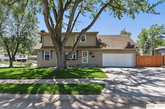 12555 Ohern St, Omaha, NE 68137