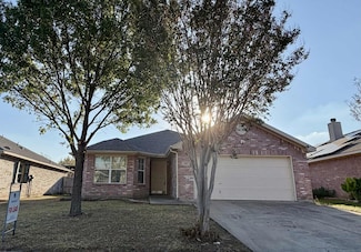 900 Timber Oaks Ln, Arlington, TX 76010