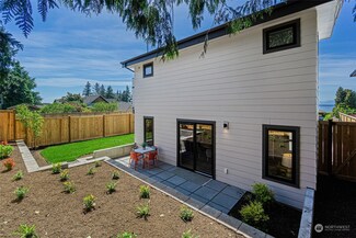 12736 7th Ave NW, Seattle, WA 98177