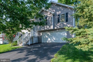 319 Devon Dr, Lancaster, PA 17603