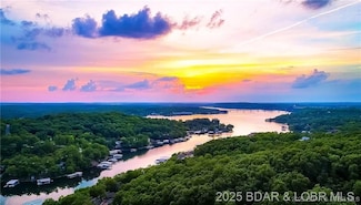 4194 Holiday Shores Dr Unit 18, Osage Beach, MO 65065