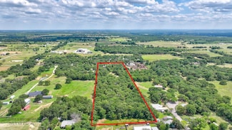421 Kyle Ln, Millsap, TX 76066