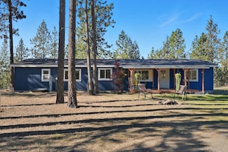 6471 Hilltop Dr, Nine Mile Falls, WA 99026