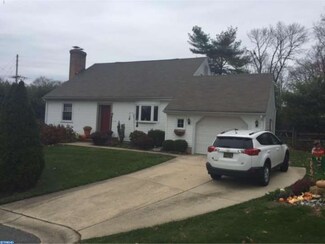3 Carwell Ct, Wilmington, DE 19803