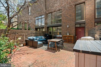 528 Manning Walk Unit 7, Philadelphia, PA 19106