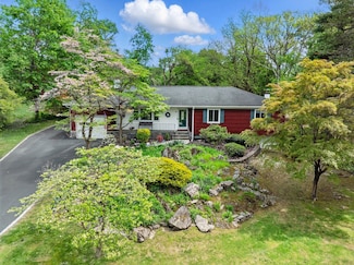 35 Laurel Hill Rd, Croton On Hudson, NY 10520