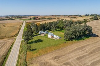 2727 Highway E66, Chelsea, IA 52215