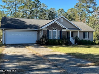 107 Switch Rd, Hamlet, NC 28345