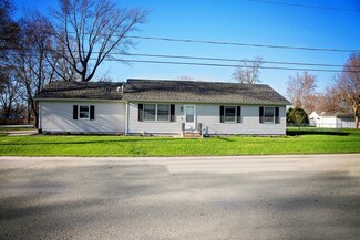 605 N 3rd St, Carbon Hill, IL 60416