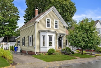 11 Brooks St, Maynard, MA 01754