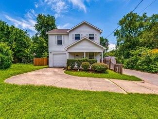 4702 Jamaica St, Dallas, TX 75210