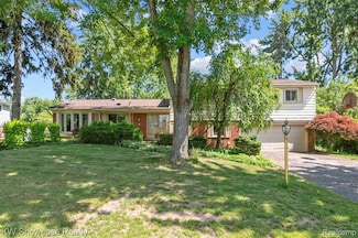 30158 Fiddlers Green, Farmington Hills, MI 48334