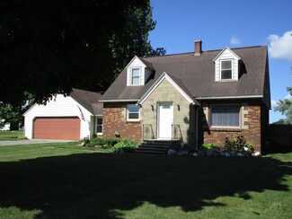 4292 14th St, Dorr, MI 49323