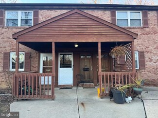 1012 Garnet Dr Unit 10F, Burlington, NJ 08016