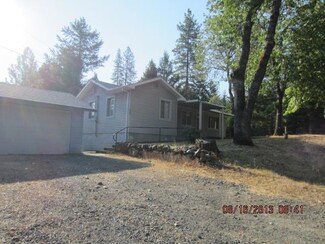 395 Robertson Bridge Rd, Grants Pass, OR 97526