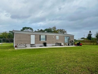 910 Gratton Rd, Clewiston, FL 33440