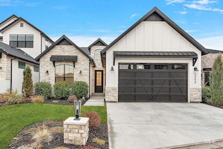 3352 S Eagle Brook Ln, Eagle, ID 83616