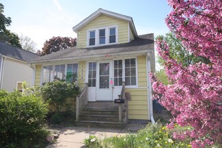 1514 Reed St, Kalamazoo, MI 49001