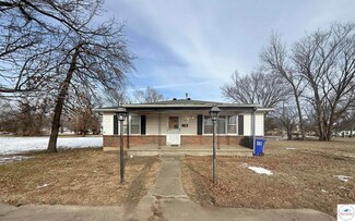 323 E Harvey St Unit 325 & 327 E. Harvey, Sedalia, MO 65301