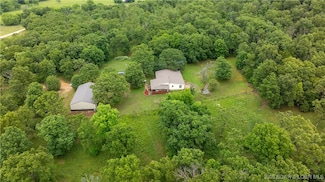 660 Upper Prairie Hollow Rd, MacKs Creek, MO 65786