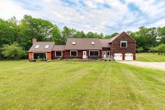 435 Old Francestown Rd, Weare, NH 03281
