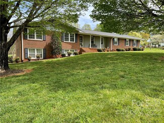 194 Morgan St, Spindale, NC 28160