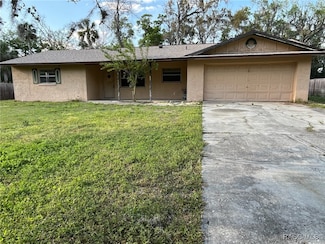 1561 NW 21st St, Crystal River, FL 34428