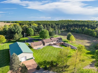 W11472 Alp Ave, Plainfield, WI 54966