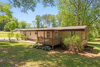 121 Kelly Dr, Walhalla, SC 29691