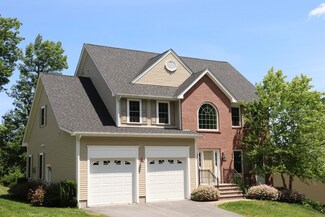 16 Whisper Dr, Worcester, MA 01609