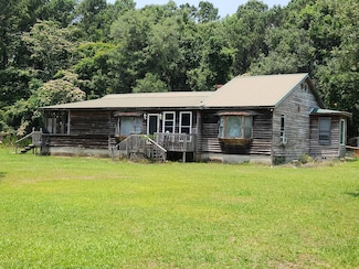 837 Grannys Ln, Awendaw, SC 29429