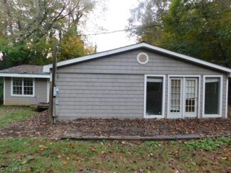 369 Lakewood Cir, Troy, NC 27371