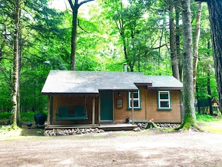 W15036 Poachers Run Ln, Athelstane, WI 54104