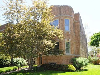 1028 Austin St, Evanston, IL 60202