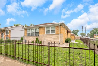 14457 Oakley St, Harvey, IL 60426