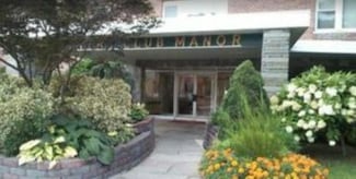 250 W Merrick Rd Unit 2M, Freeport, NY 11520