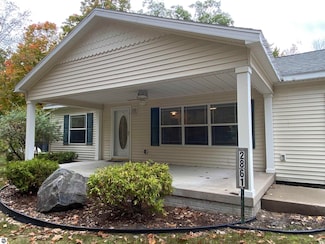 2861 E Peters Rd, Lupton, MI 48635