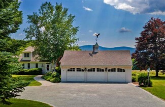 82 Old Coach Rd, New London, NH 03257